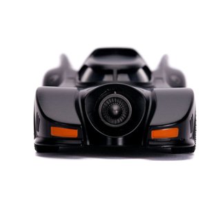 Batman: Hollywood Rides 1989 Batmobil 1/32 avec figure