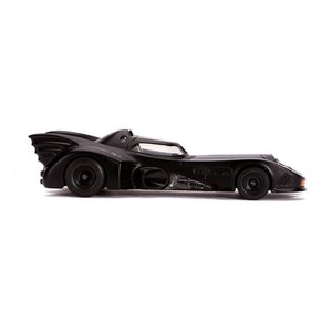 Batman: Hollywood Rides 1989 Batmobil 1/32 avec figure